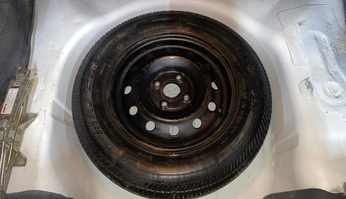 2016 Maruti Swift Dzire VXI, Petrol, Manual, 83,883 km, Spare Tyre