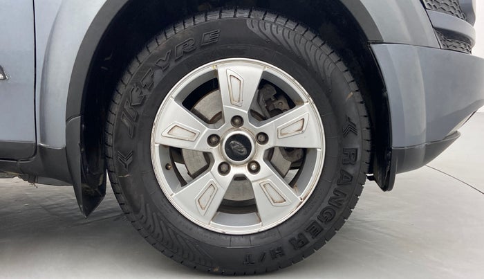2013 Mahindra XUV500 W8 FWD, Diesel, Manual, 61,014 km, Right Front Wheel