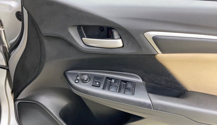 2017 Honda Jazz 1.2L I-VTEC V AT, Petrol, Automatic, 48,856 km, Driver Side Door Panels Control