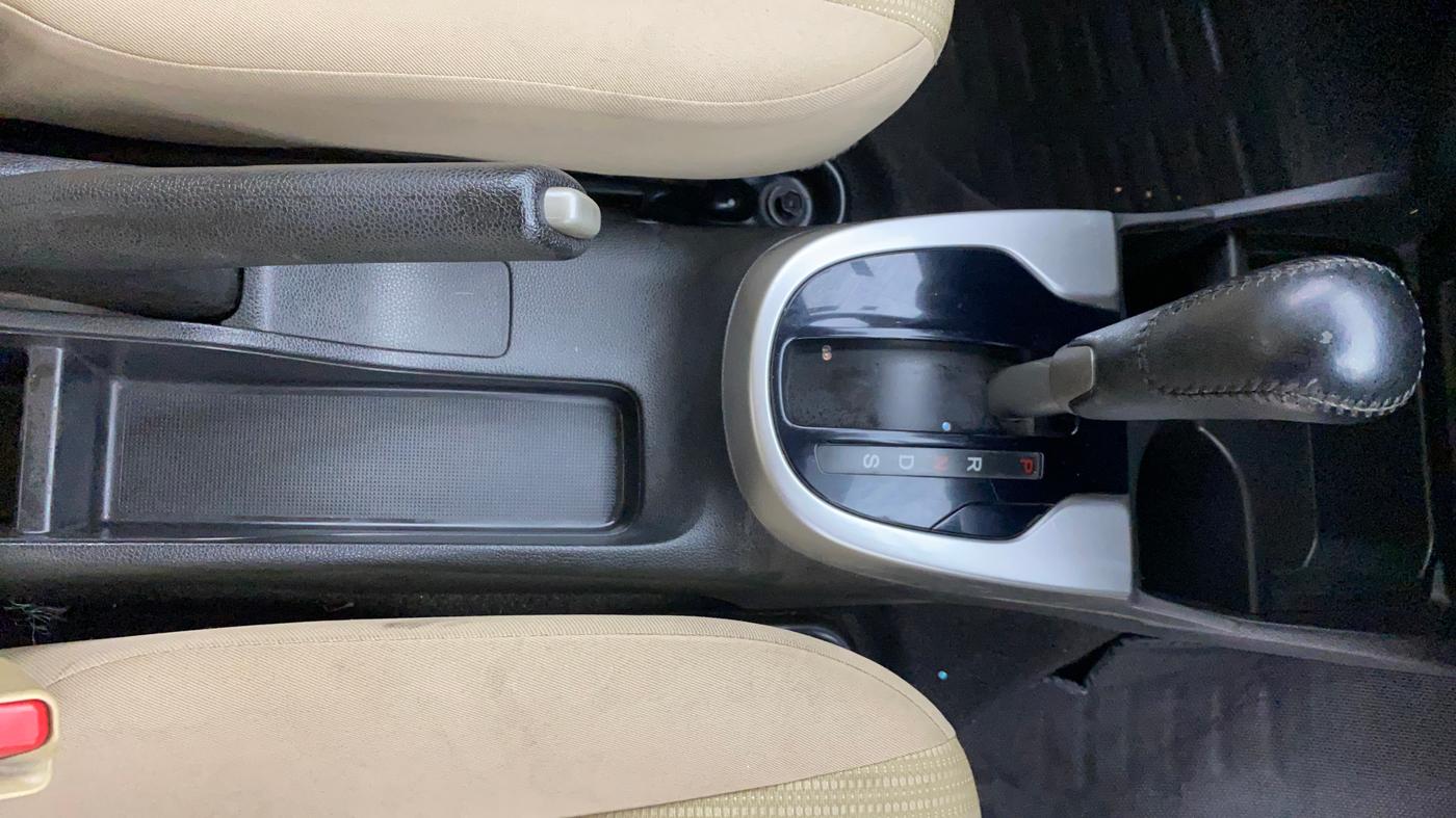 2017 Honda Jazz 1.2L I-VTEC V AT, Petrol, Automatic, 48,856 km, Gear Lever