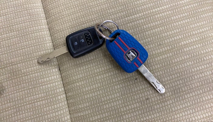 2017 Honda Jazz 1.2L I-VTEC V AT, Petrol, Automatic, 48,856 km, Key Close Up