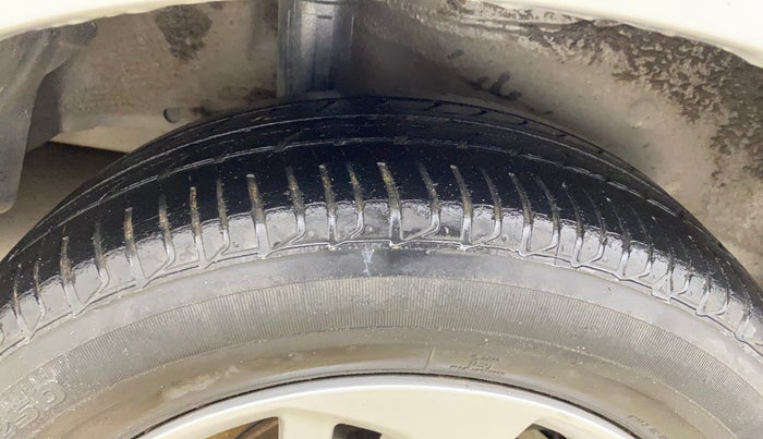 2017 Honda Jazz 1.2L I-VTEC V AT, Petrol, Automatic, 48,856 km, Right Rear Tyre Tread