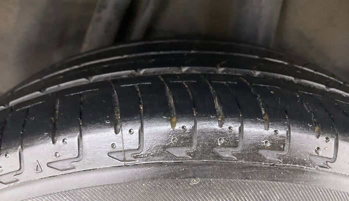 2018 Honda City 1.5L I-VTEC ZX CVT, Petrol, Automatic, 96,407 km, Left Rear Tyre Tread