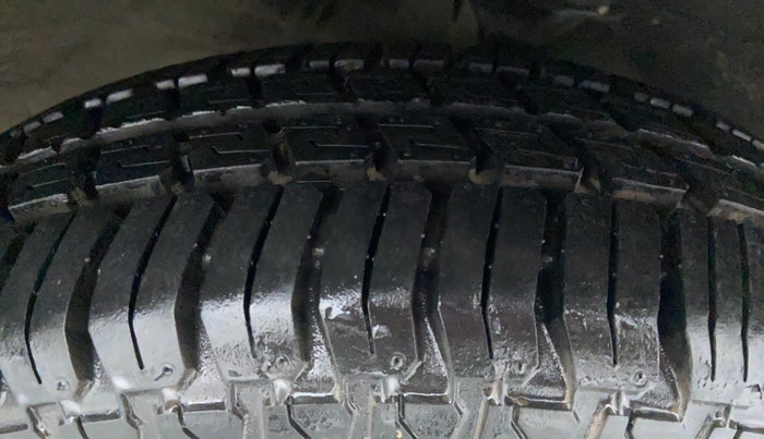 2011 Maruti Zen Estilo LXI, Petrol, Manual, 22,851 km, Right Front Tyre Tread