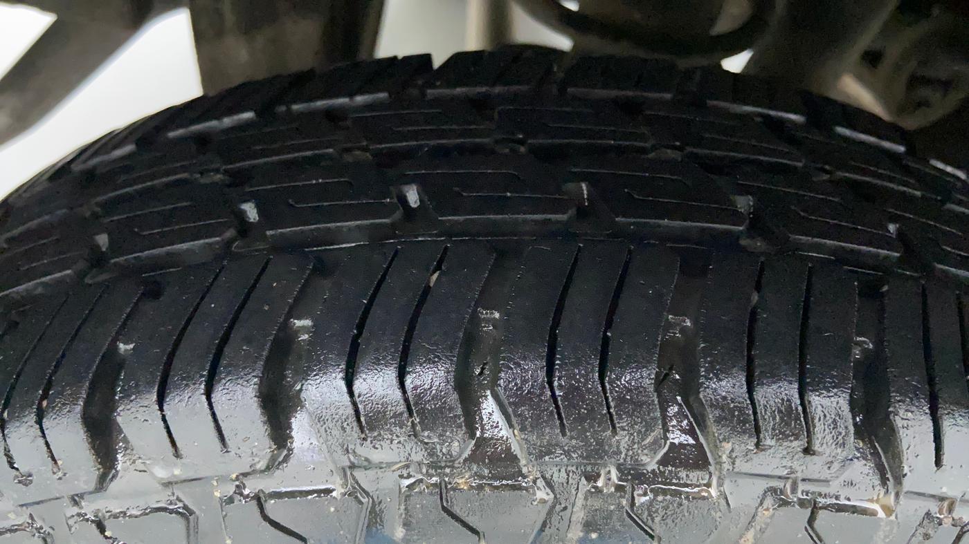 2011 Maruti Zen Estilo LXI, Petrol, Manual, 22,851 km, Right Rear Tyre Tread