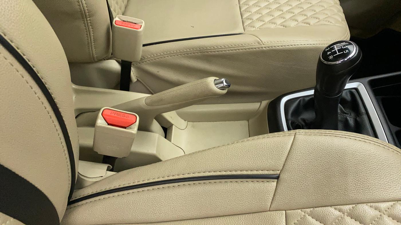 2019 Maruti Dzire ZXI, Petrol, Manual, 34,572 km, Gear Lever