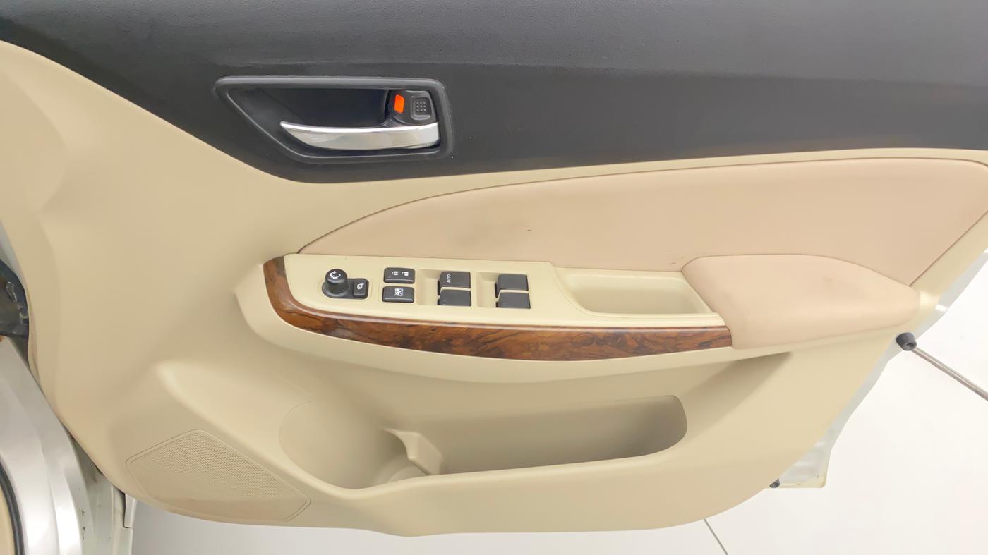2019 Maruti Dzire ZXI, Petrol, Manual, 34,572 km, Driver Side Door Panels Control