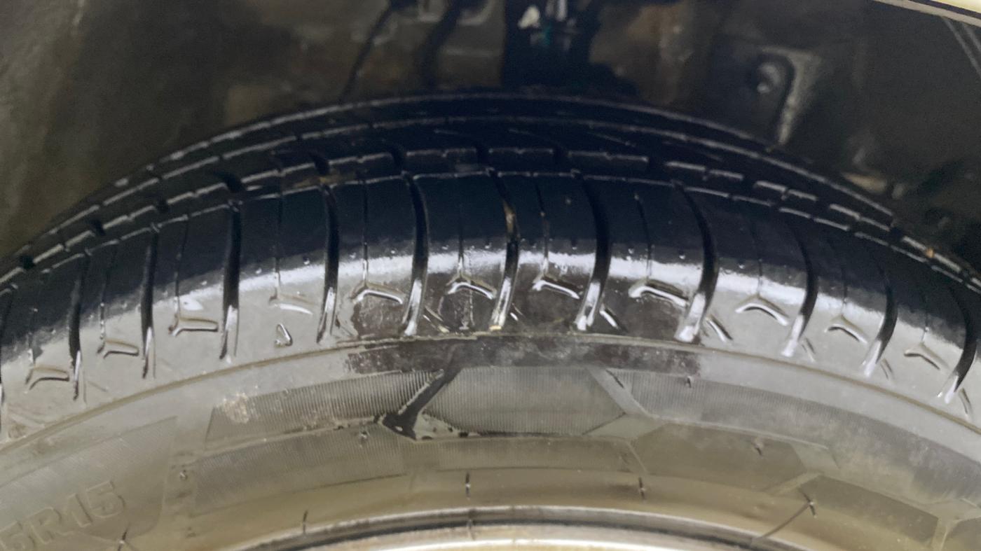 2018 Honda Jazz 1.2L I-VTEC V AT, CNG, Automatic, 1,19,214 km, Right Front Tyre Tread