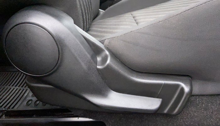 2018 Maruti Swift LXI D, Petrol, Manual, 9,825 km, Driver Side Adjustment Panel