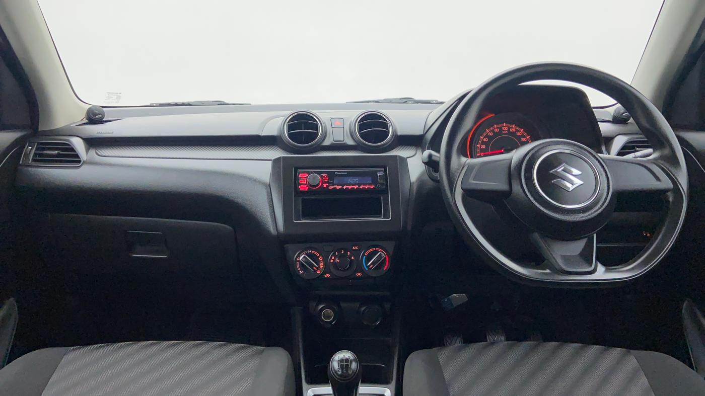 2018 Maruti Swift LXI D, Petrol, Manual, 9,825 km, Dashboard
