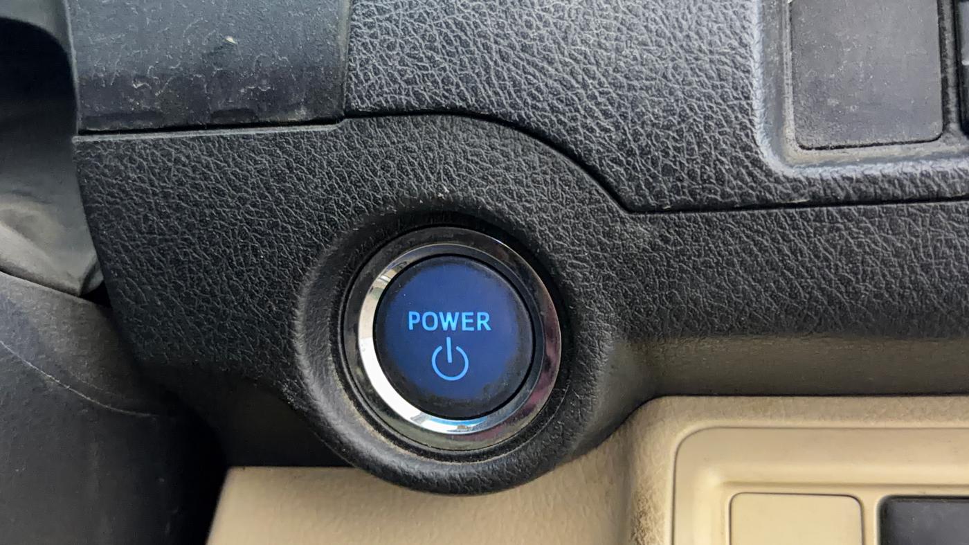 2016 Toyota Camry HYBRID, Hybrid, Automatic, 63,113 km, Keyless Start/ Stop Button