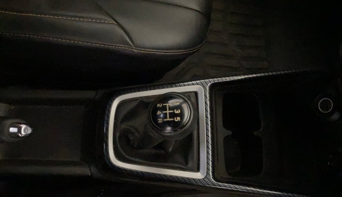 2020 Maruti Swift VXI, Petrol, Manual, 17,242 km, Gear Lever