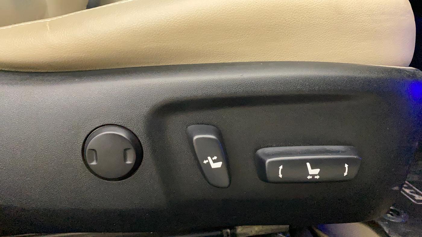 2014 Toyota Corolla Altis GL PETROL, Petrol, Manual, 39,388 km, Driver Side Adjustment Panel