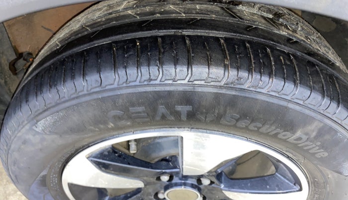 2018 Tata NEXON XZA PLUS DIESEL, Diesel, Automatic, 1,06,214 km, Left Rear Tyre Tread