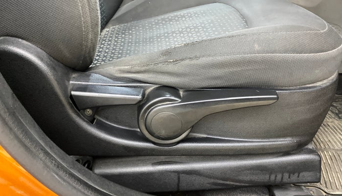 2018 Tata NEXON XZA PLUS DIESEL, Diesel, Automatic, 1,06,214 km, Driver Side Adjustment Panel