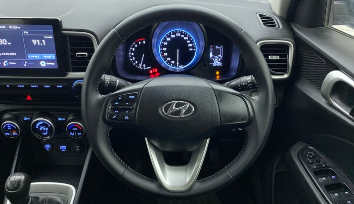 2021 Hyundai VENUE S+ 1.2, Petrol, Manual, 26,508 km, Steering Wheel Close Up