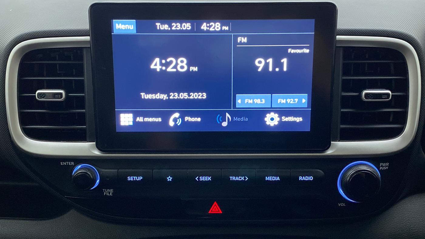 2021 Hyundai VENUE S+ 1.2, Petrol, Manual, 26,508 km, Infotainment System