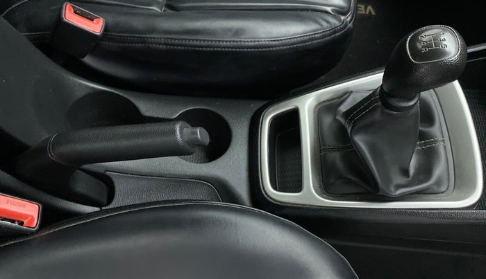 2021 Hyundai VENUE S+ 1.2, Petrol, Manual, 26,508 km, Gear Lever