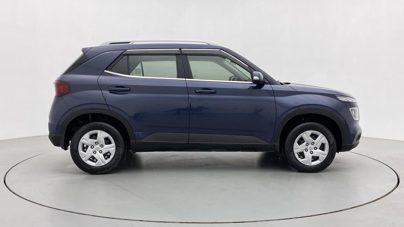 2021 Hyundai VENUE S+ 1.2, Petrol, Manual, 26,508 km, Right Side View