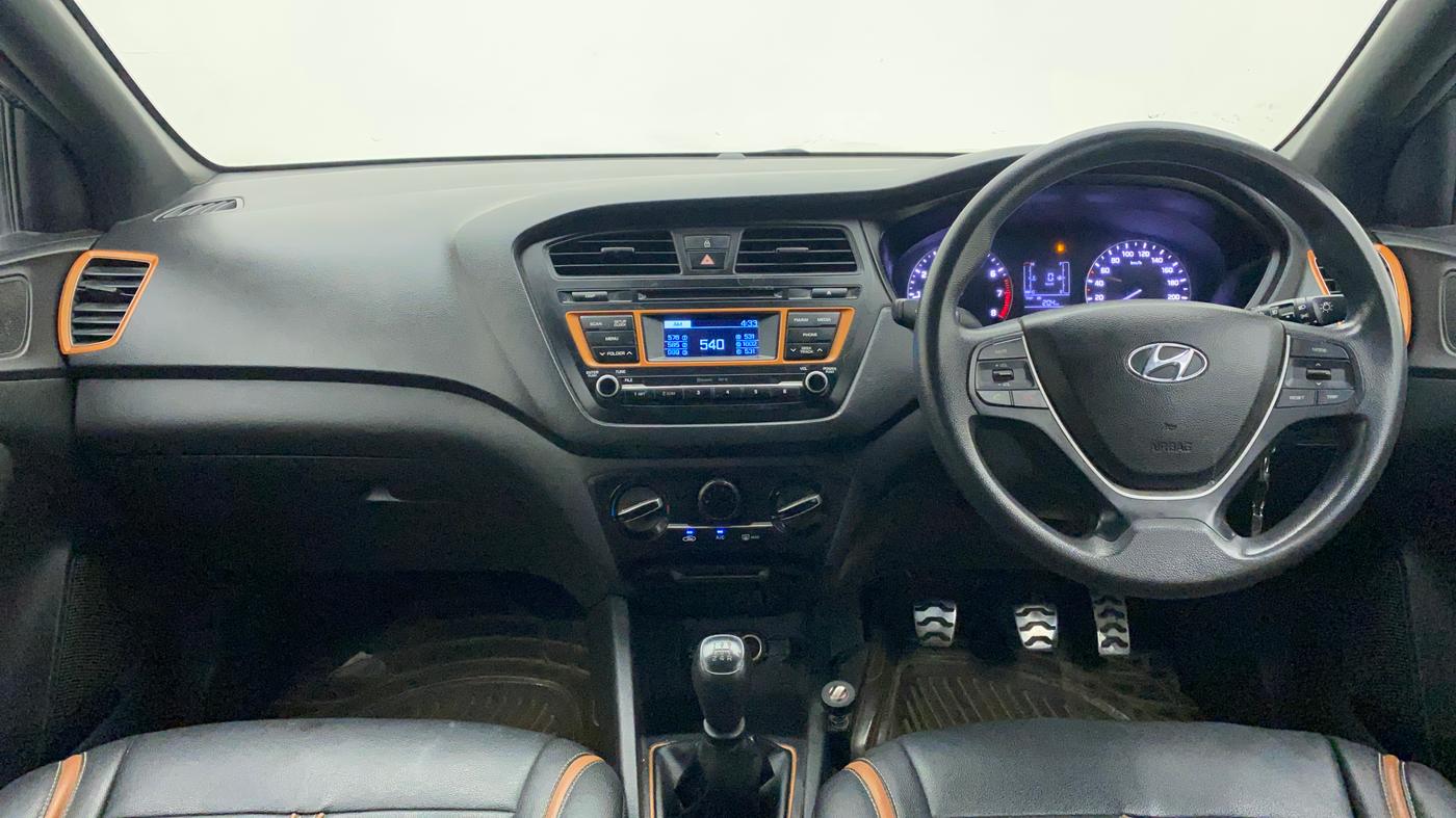 2015 Hyundai i20 Active 1.2 S, Petrol, Manual, 76,272 km, Dashboard