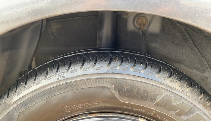 2021 Hyundai AURA S 1.2 CNG, CNG, Manual, 95,560 km, Right Rear Tyre Tread