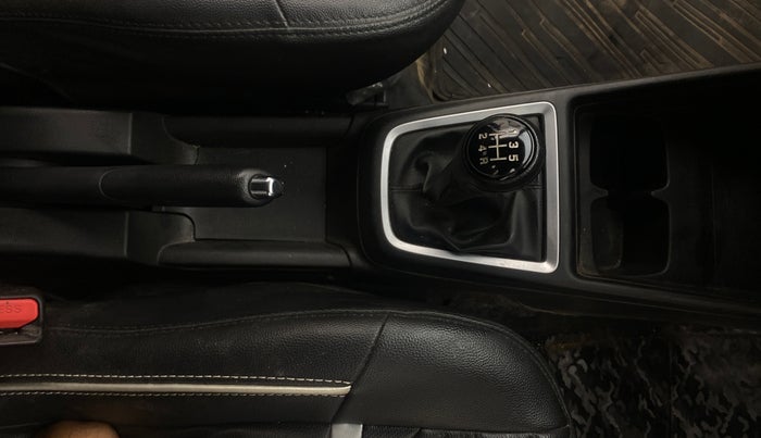 2023 Maruti Swift ZXI, Petrol, Manual, 36,436 km, Gear Lever