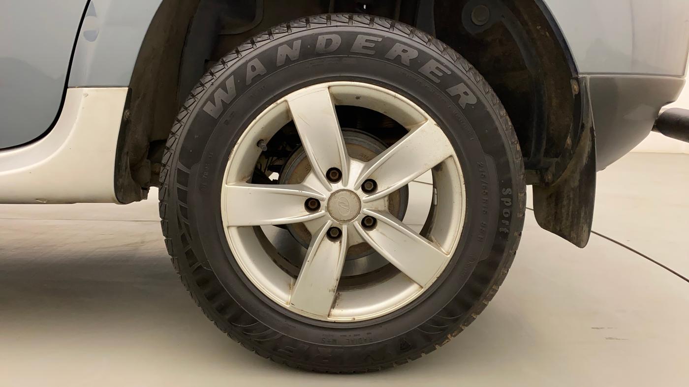 2014 Renault Duster 85 PS RXL DIESEL, Diesel, Manual, 1,14,950 km, Left Rear Wheel