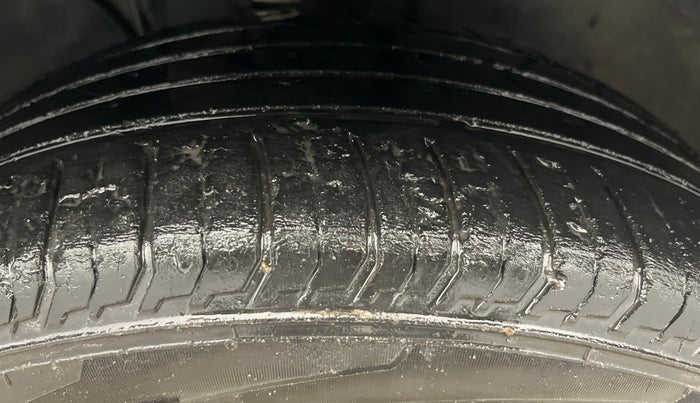 2023 Skoda SLAVIA AMBITION 1.0L TSI MT, Petrol, Manual, 51,751 km, Right Front Tyre Tread