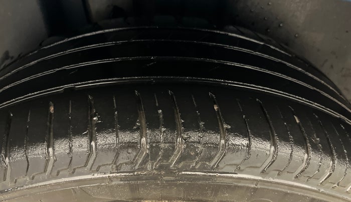 2023 Skoda SLAVIA AMBITION 1.0L TSI MT, Petrol, Manual, 51,751 km, Right Rear Tyre Tread