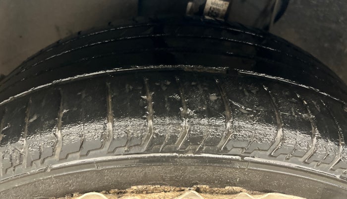 2023 Skoda SLAVIA AMBITION 1.0L TSI MT, Petrol, Manual, 51,751 km, Left Front Tyre Tread