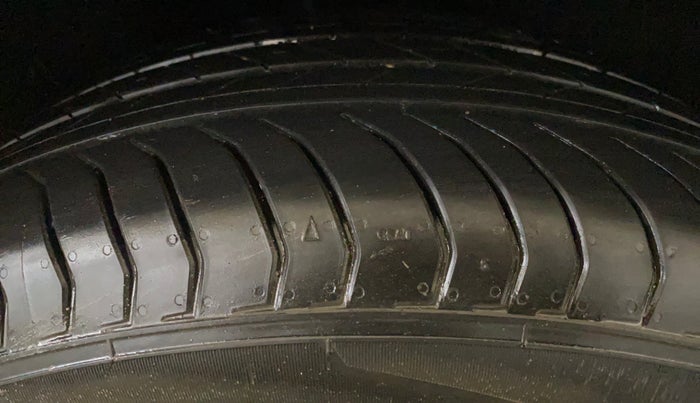 2018 Ford Ecosport TITANIUM + 1.5L PETROL AT, Petrol, Automatic, 31,871 km, Right Rear Tyre Tread