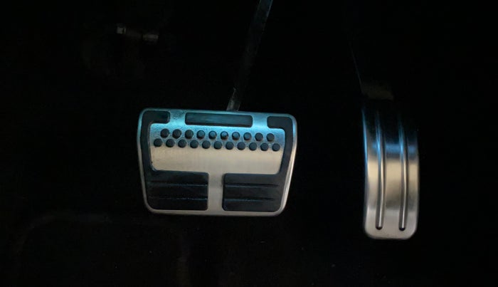 2018 Ford Ecosport TITANIUM + 1.5L PETROL AT, Petrol, Automatic, 31,871 km, Pedals