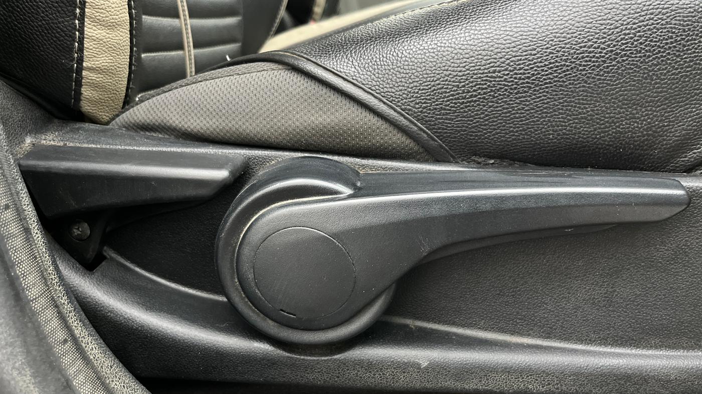 2017 Tata Tiago XZA PETROL, Petrol, Automatic, 54,867 km, Driver Side Adjustment Panel