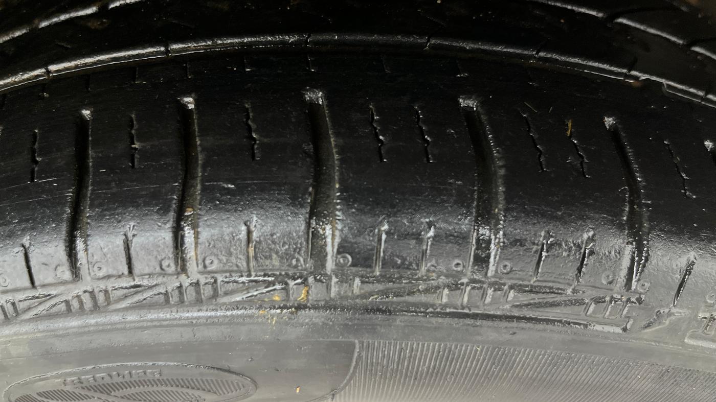 2017 Tata Tiago XZA PETROL, Petrol, Automatic, 54,867 km, Right Front Tyre Tread