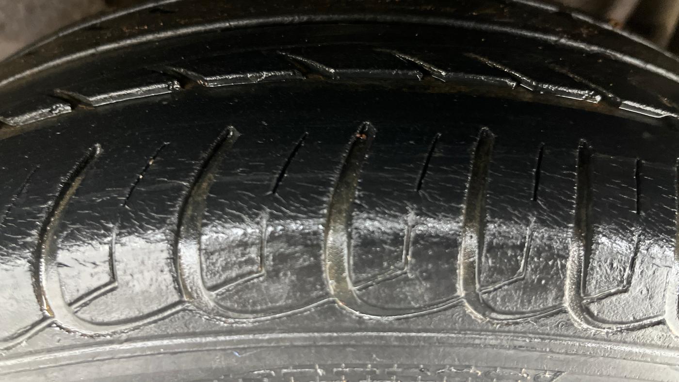 2017 Tata Tiago XZA PETROL, Petrol, Automatic, 54,867 km, Left Rear Tyre Tread