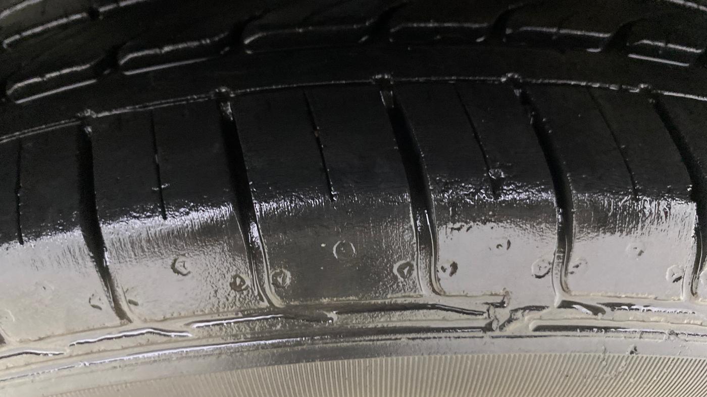 2020 MG HECTOR PLUS SHARP 1.5 PETROL TURBO DCT 6-STR, Petrol, Automatic, 42,072 km, Left Rear Tyre Tread
