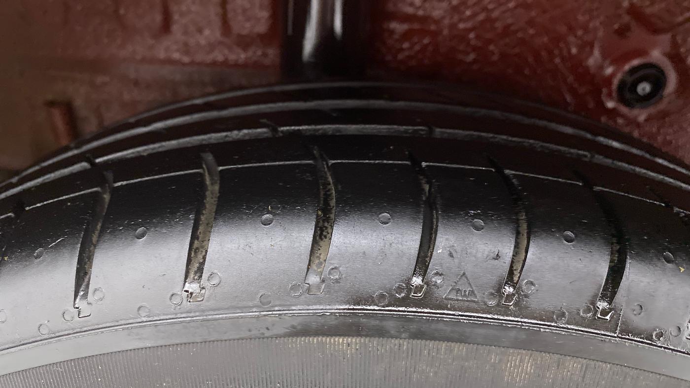 2017 Maruti Celerio VXI, CNG, Manual, 88,386 km, Right Rear Tyre Tread