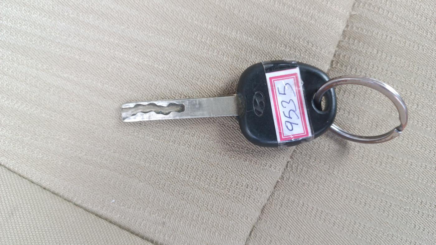 2015 Hyundai Verna FLUIDIC 1.4 VTVT, Petrol, Manual, 1,09,359 km, Key Close Up
