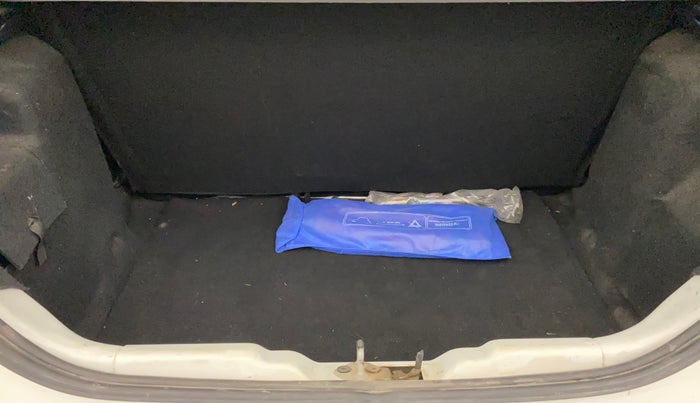 2023 Tata Tiago XT PETROL, Petrol, Manual, 25,802 km, Boot Inside