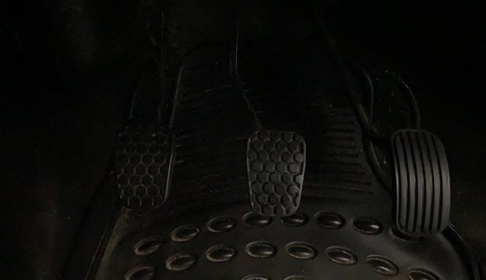 2023 Tata Tiago XT PETROL, Petrol, Manual, 25,802 km, Pedals