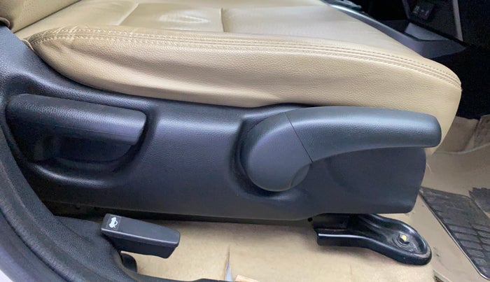 2015 Honda City 1.5L I-VTEC VX, Petrol, Manual, 29,747 km, Driver Side Adjustment Panel