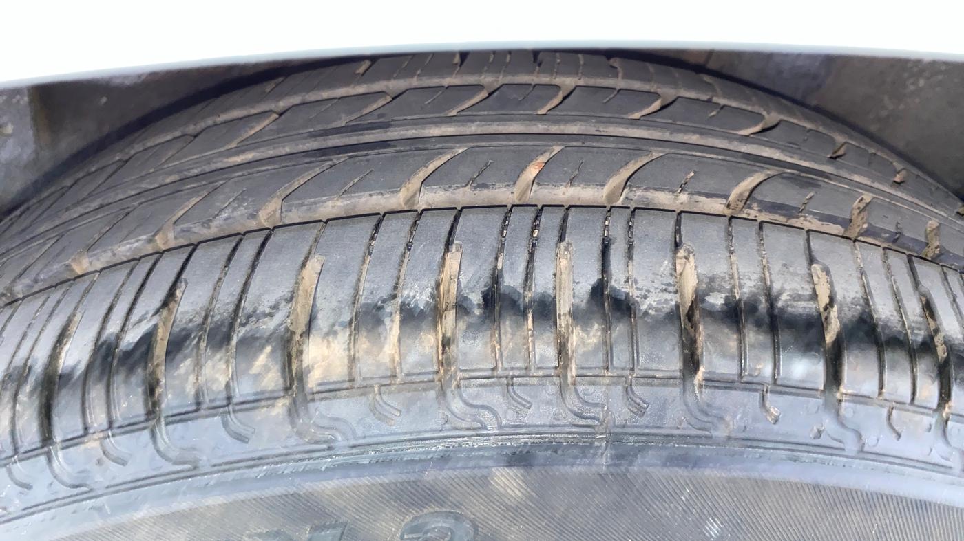2015 Honda City 1.5L I-VTEC VX, Petrol, Manual, 29,747 km, Left Rear Tyre Tread