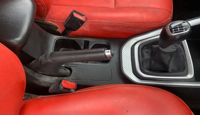 2021 KIA SONET HTX 1.0 IMT, Petrol, Manual, 91,934 km, Gear Lever