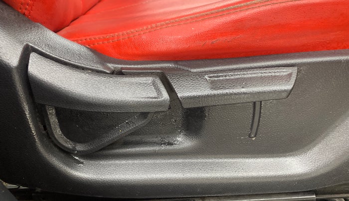 2021 KIA SONET HTX 1.0 IMT, Petrol, Manual, 91,934 km, Driver Side Adjustment Panel