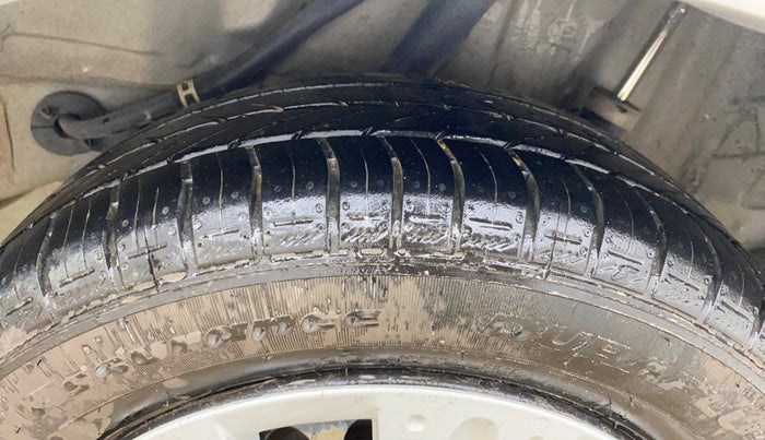 2017 Honda Amaze 1.2L I-VTEC S, Petrol, Manual, 71,669 km, Left Rear Tyre Tread