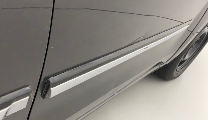 2015 Maruti Ertiga VXI CNG, CNG, Manual, 1,00,742 km, Driver-side door - Slightly dented