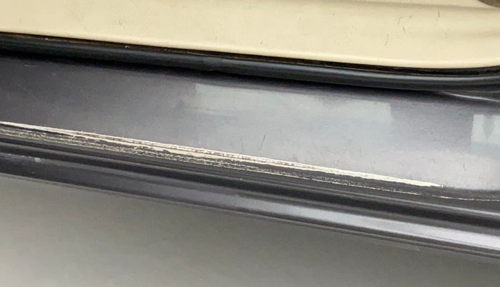 2015 Maruti Ertiga VXI CNG, CNG, Manual, 1,00,742 km, Left running board - Minor scratches