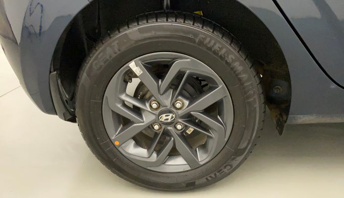2022 Hyundai GRAND I10 NIOS SPORTZ 1.2 KAPPA VTVT CNG, CNG, Manual, 7,092 km, Right Rear Wheel