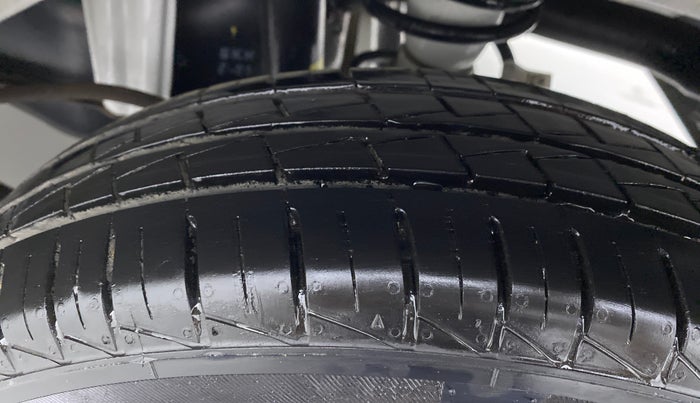 2022 Maruti Alto VXI, Petrol, Manual, 2,650 km, Left Rear Tyre Tread