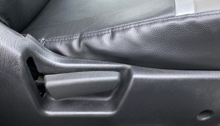 2022 Maruti Alto VXI, Petrol, Manual, 2,650 km, Driver Side Adjustment Panel